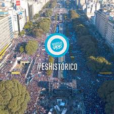 El aborto en argentina, entendido como finalización voluntaria del embarazo o aborto inducido, es un delito descrito en el código penal. Grupos Pro Vida De Todo El Pais Llenaron La 9 De Julio Y Se Manifiestan Contra La Legalizacion Del Aborto