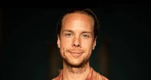 Mixing & Mastering Engineers, Producers & Songwriters who worked with  Halloween Giant