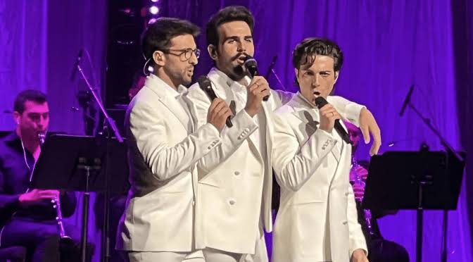 Detroit | Il Volo Flight Crew ~Share The Love