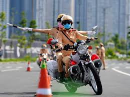 Đại hội lần thứ 13 của đảng cộng sản việt nam bắt đầu bằng màn biểu dương lực lượng của cảnh sát chống bạo động tuần trước trên đường phố hà nội. Cáº¥m LÆ°u Thong Nhiá»u Tuyáº¿n Ä'Æ°á»ng Ha Ná»™i Phá»¥c Vá»¥ Ä'áº¡i Há»™i Ä'áº£ng Toan Quá»'c Táº¡p Chi Giao Thong Váº­n Táº£i