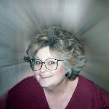 Faye Davidson's Instagram, Twitter & Facebook