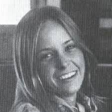 Leslie Hibbard's Instagram, Twitter & Facebook