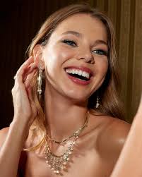 Clearance kendra scott gracie earrings Outlet Gracie Gold Stud Earrings in  White Crystal Kendra Scott