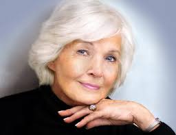 3,208 Photos de Mamie Black