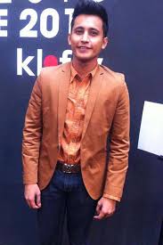 He has over 260,000 followers on his shahiskandarmahfuz instagram account. Shah Iskandar Photos Facebook