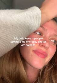 Understanding Bad Footy Photos and Shared Experiences