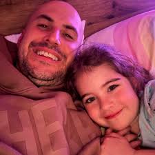 I'm looking for probably a financial advisor who can help guide me coming  out of an IVA which is making a complicated situation of separation from  partner please. Thank you