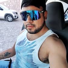 Emanuel Delgado (@emanueldr7)