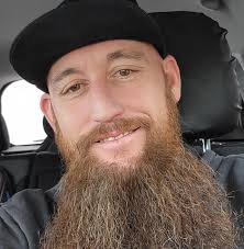 I NEED HELP! Does anyone know how to give the cows water and straw for  bedding with this barn? I can't figure it out for the life of me and I have