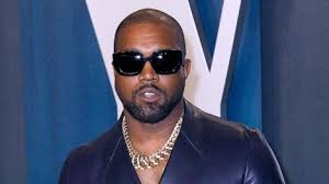 Kanye West tarjoili syntymäpäivillään sushia alastomien naisten päältä