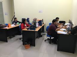 Supervise and coordinate the production progress of the related stakeholders (distributor) 6. Pengalaman Magang Mahasiswi Sastra China Di Pt Weiwo Elektronika Teknologi Vivo Chinese Department