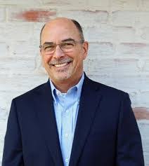 Douglas Lamb's Instagram, Twitter & Facebook