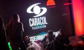 It is one of the leading private tv networks in colombia, alongside canal rcn and canal 1.the network distributes and produces 5,000+ programs and has aired in more than 80 countries. Canal Caracol Ver Caracol Internacional En Vivo Online Gratis Mirarsieleo El Canal Caracol Es Uno De Los Dos Canales Nacional Privados Que Existen En Colombia Azrilist