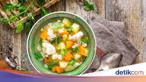 Coba resep sup daging sapi kuah bening yang simpel dan cocok untuk sarapan atau makan siang besok. Ini Rahasia Bikin Sup Sayuran Yang Gurih Enak Untuk Buka Atau Sahur