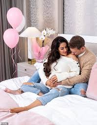 Ryan anthony guzman (born september 21, 1987) is an american actor and former model, known for his lead roles as sean asa in step up revolution and step up: Lee Ryan Cradles Girlfriend Verity Paris Blossoming Baby Bump During Pregnancy Shoot Daily Mail Online