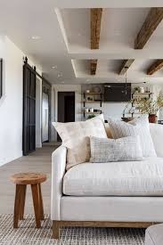 Black Modern Farmhouse With Black White Interiors Home Bunch Interior Design Ideas In 2020 Home Luxury Homes Interior Home Decor