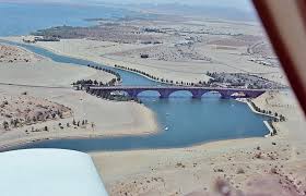 Known for its sunset cliffs and bright blue shores, lake havasu is the premier destination for southern california, nevada, and arizona locals to escape the desert heat. London Bridge Lake Havasu City Wikiwand