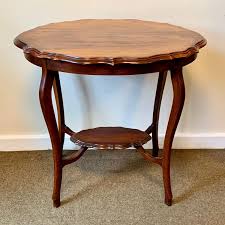 Night lamp can rest on this mahogany traditional nightstand table, with one small drawer and elegant hanging silver handle. Edwardian Shaped Mahogany Side Table Antique Tables Hemswell Antique Centres