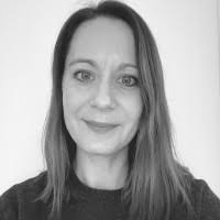 8200+ perfiles de «Stella