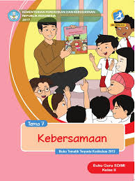 Pada saat itu seekor semut lewat, membawa dengan susah payah butir jagung yang dia bawa ke sarangnya. Kata Sapaan Dalam Dongeng Semut Dan Belalang
