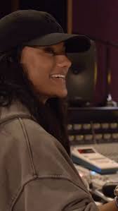 A wonderful clip of Simone Ashley visiting @frasertsmith Future Producer  Academy at @metropolisstudios in London two weeks ago and talking with the  students about music and creativity 🎶✨, 🎥: ...