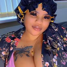 LIVE si Connie Bravo (@conniebravo09)