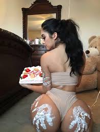 her ASS is so massive 🥵🤭 – Jailyne Ojeda Ochoa Onion