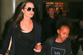 Zahara was born as maría zahara gordillo campos. Schock Fur Angelina Jolie Und Brad Pitt Zahara Jolie Pitts Leibliche Mutter Will Die Zwolfjahrige Sehen Gala De