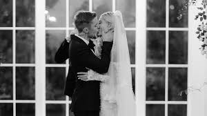 Erst kürzlich hatten sich justin bieber (25) und seine hailey (22) auch kirchlich das jawort gegeben. Zu Schuchtern Hailey Traute Sich Nicht Justin Zu Kussen Promiflash De