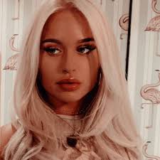 Lockscreens Icons Lottie Tomlinson Icons Like Or Reblog If You Save Lottie Tomlinson Lottie Pretty People