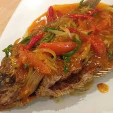 Ikan gurame saus padang yang menggugah selera | ala chef. Gurame Saos Padang Waroeng Orang Indonesia Woi Foto Di Kebon Jeruk Jakarta Openrice Indonesia