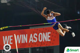Ej obiena 5.87m philippine outdoor record. Ej Obiena Clears Olympic Pole Vault Semis