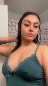 Ariel Monroe (@thearielmonroe)