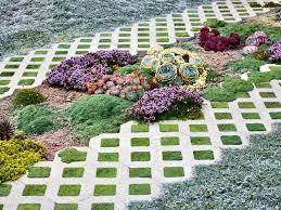 Check spelling or type a new query. How To Successfully Design A Driveway For Any Landscape On Gardenista