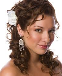 Leaving your hair down might be beautiful but such style is very hard to keep intact. Short Hair Wedding Guest Hairstyles Down Novocom Top