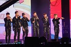 The group originally consisted in seven members, but in september 2009 the former leader jaebeom, due an internet controversy, had to resign from the group. 2pm Wikipedia