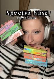 Glisten Cosmetics: Perfect Timing for Colorful Foundation