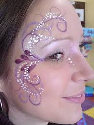 Es gibt 308 halloween masken schminken anbieter, die hauptsächlich in east asia angesiedelt sind. Purple Face Paint For Girl Cool Face Painting Ideas For Kids Which Transform The Faces Of L Kinder Schminken Kinder Schminken Prinzessin Prinzessin Schminken