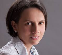 Dora Oprina, interviu. Experiență spectaculoasă: Trandafirii care nu mor au  ajuns la Guvern