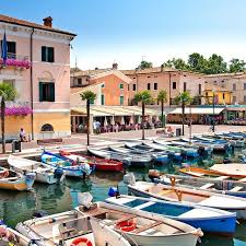 Insta Inspiration Fashionhippieloves Best Of Italy Italy Lake Garda