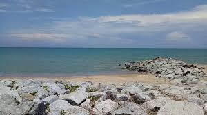 Fenoma alam yang terjadi di pantai klayar berupa bebatuan yang mirip dengan patung sphinx yaitu patung singa dengan kepala manusia yang ada di mesir. Tempat Menarik Di Kelantan Terkini Rancang Percutian Ke Negeri Cik Siti Wan Kembang Lokasi Percutian