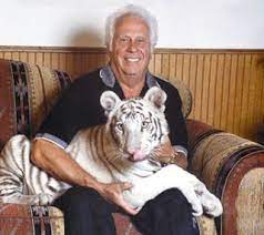 Colorado Icons Jake Jabs American Furniture Warehouse Denver History Colorado Native American Furniture
