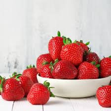 Makanan yang bisa digunakan untuk menyehatkan kulit paling dominan dipegang oleh buah sebab di dalam buah banyak sekali terdapat vitamin, mineral dan berbagai minum air putih sangat dianjurkan untuk kesehatan dan kecantikan kulit. 10 Makanan Yang Ampuh Untuk Cerahkan Kulit Anda