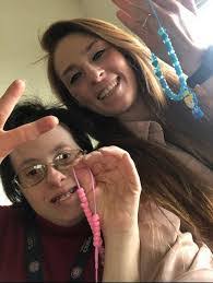 Susie Goldberg's Instagram, Twitter & Facebook