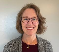 Julie Grindle's Instagram, Twitter & Facebook