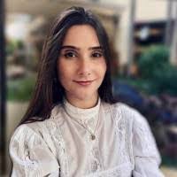 Beatriz Baker's Instagram, Twitter & Facebook