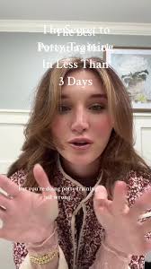 Haley🌷| WFHM (@haleyhalliburton)