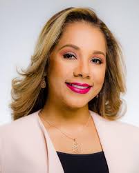 CASA EN ESQUINA BELLA VISTA Y ARCO IRIS CORONADO