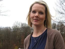 Foster family blocked from reuniting 3 girls