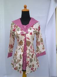 Pilihan motif klasik dan modern tersedia 50 Desain Baju Batik Sederhana Gaun Batik Model Baju Wanita Model Pakaian Guru